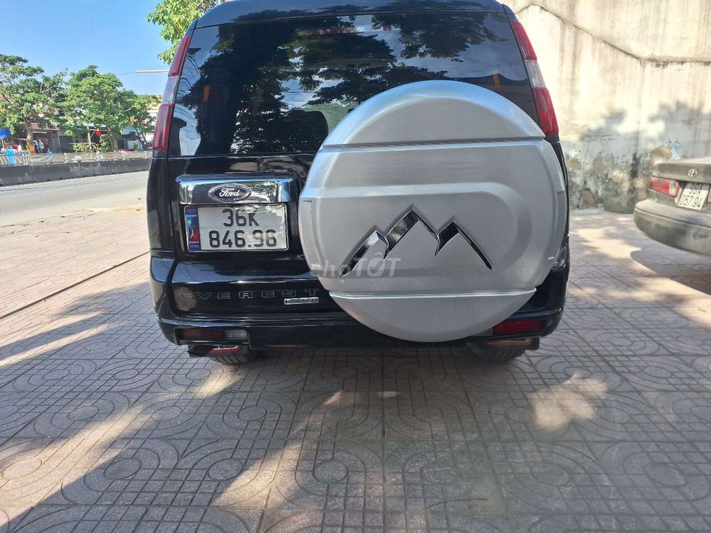 Ford Everest 2014 Đen. Mua bán Ô tô tại Thị xã Hoàng Mai Nghệ An được đăng bởi Nguyễn cảnh luận hình 2
