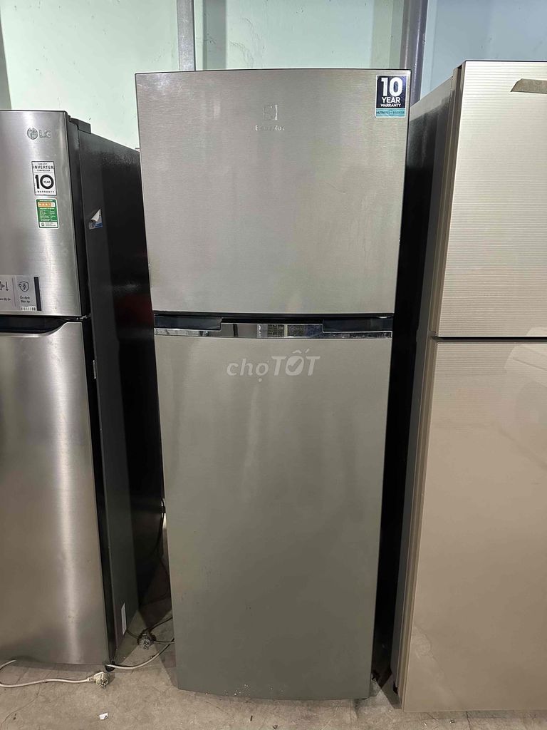Tủ lạnh Electrolux Inverter 300L Xám. Mua bán Tủ lạnh tại Quận Hải Châu Đà Nẵng được đăng bởi Duy bảo hình 1