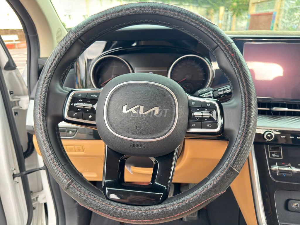 Kia Carnival Luxury 2.2D  2023  - 60 nklm. Mua bán Ô tô tại Thành phố Thủ Dầu Một Bình Dương được đăng bởi Nguyễn Văn Lợi hình 8