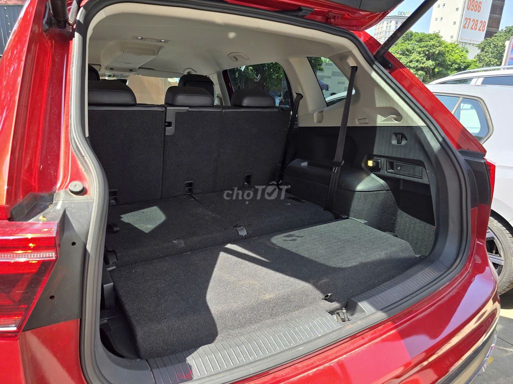 Volkswagen Tiguan. Mua bán Ô tô tại Quận 3 Tp Hồ Chí Minh được đăng bởi Volkswagen Central hình 5