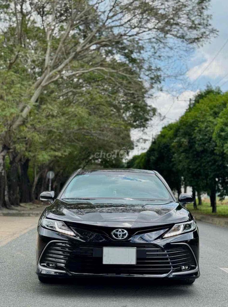 Toyota Camry 2.0G sx 2022 cực mới màu đen