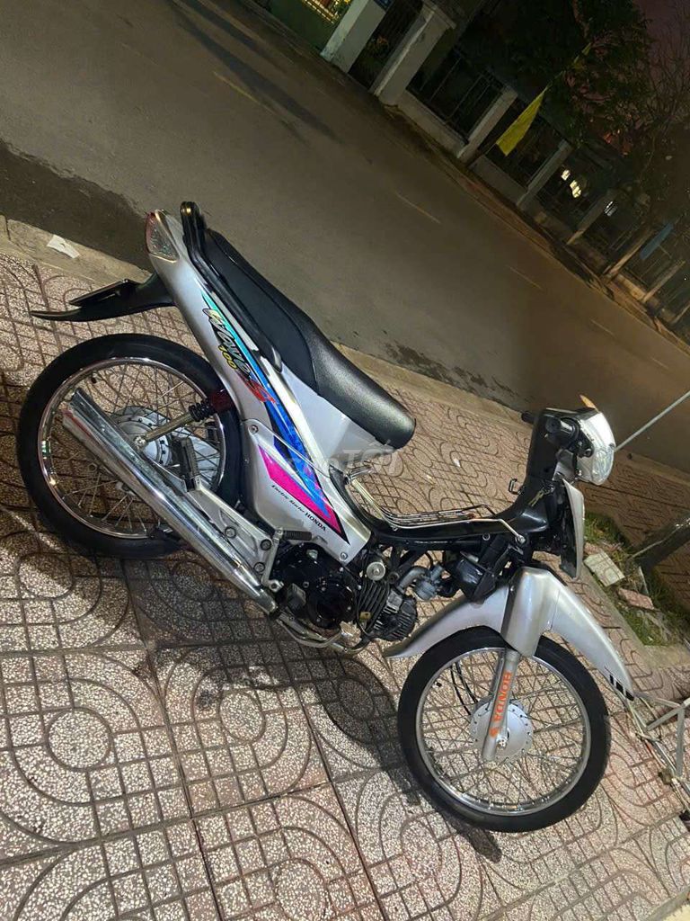 bán wave nhỏ dọn mới sạch sẽ. Mua bán Xe máy tại Huyện Đức Hòa Long An được đăng bởi nguyễn duy khoa hình 1