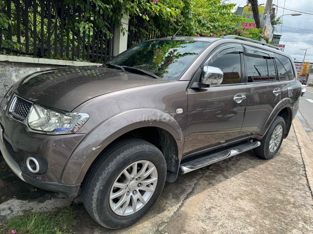 Mitsubishi Pajero Sport 2014 G 4x2 AT - 119000 km. Mua bán Ô tô tại Quận 12 Tp Hồ Chí Minh được đăng bởi hiếu hình 3