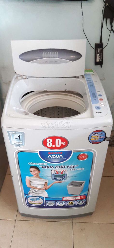 0932938025 - Máy giặt SANYO AQUA 8kg BH 6thang