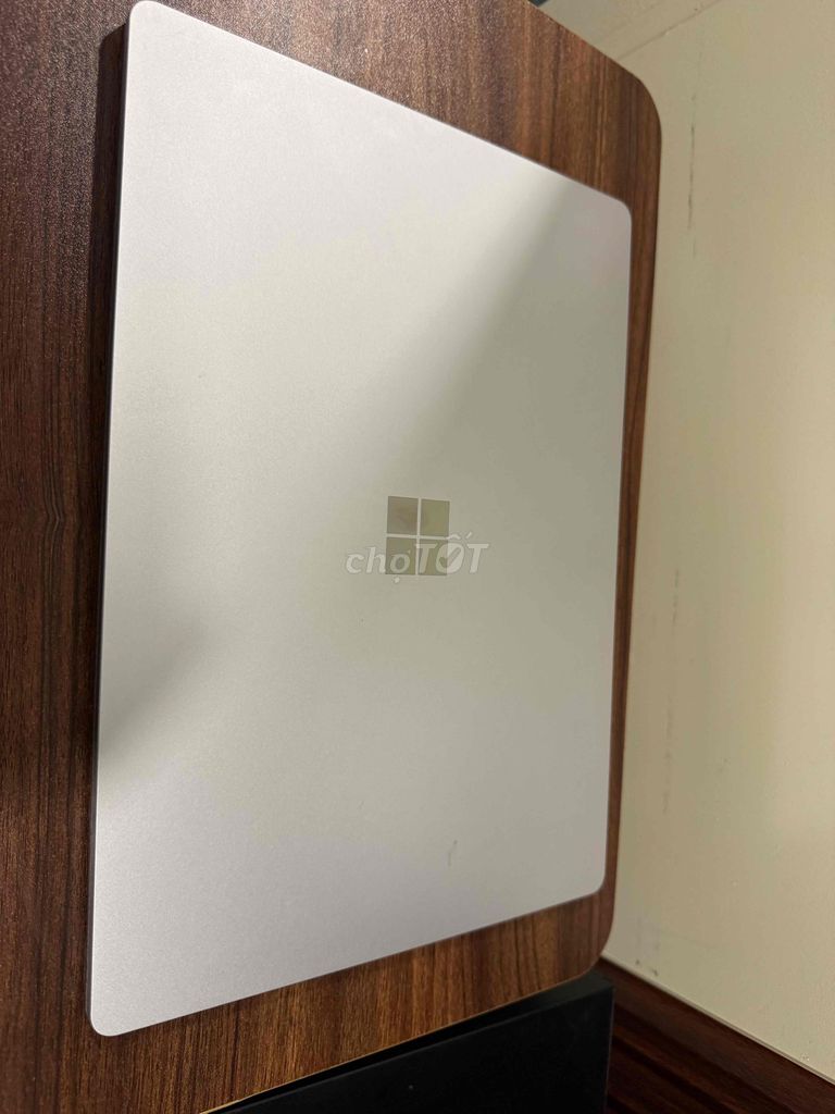 Microsoft Surface Laptop 4 AMD Ryzen 5 8GB/238GB. Mua bán Laptop tại Thành phố Thủ Đức Tp Hồ Chí Minh được đăng bởi Nguyên hình 1