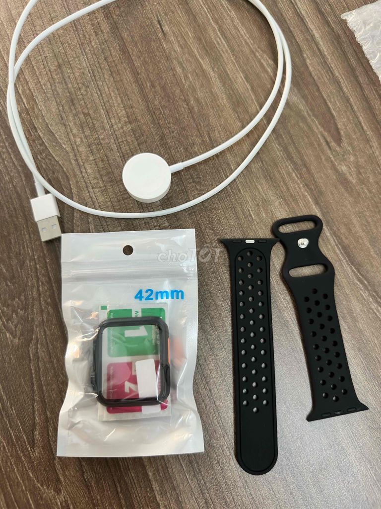 Sạc Apple Watch Trắng, dây , ốp seri 1,2,3 42mm. Mua bán Thiết bị đeo thông minh tại Thành phố Thủ Dầu Một Bình Dương được đăng bởi Chợ Xe Bình Dương hình 1