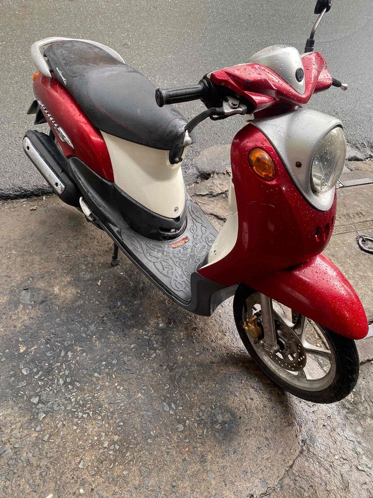 Скутер Yamaha Classico красно-белый