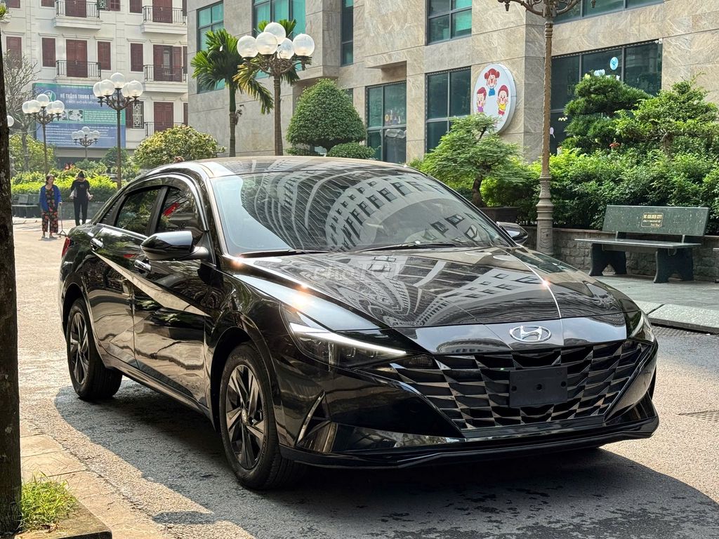 Hyundai Elantra 1.6 đặc biệt 2024. Mua bán Ô tô tại Quận Long Biên Hà Nội được đăng bởi PHÚC LÂM  AUTO hình 2