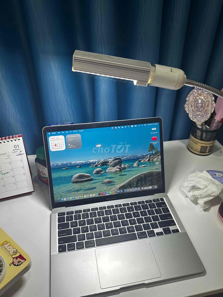 Apple MacBook Air M1 13.3 inch 8GB. Mua bán Laptop tại Quận 4 Tp Hồ Chí Minh được đăng bởi My Trang hình 1