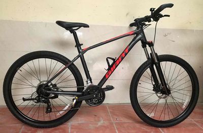 Thanh lý xe Giant Atx810 rất mới. Mua bán Xe đạp tại Quận Ba Đình Hà Nội được đăng bởi Nam