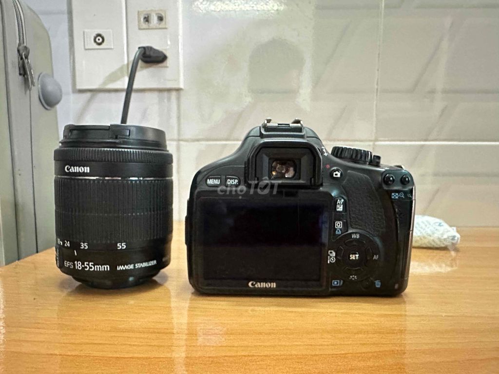 Máy ảnh Canon 550D DSLR ống kính 18-55mm Đen. Mua bán Máy ảnh, Máy quay tại Quận 12 Tp Hồ Chí Minh được đăng bởi Mr Lộc hình 1