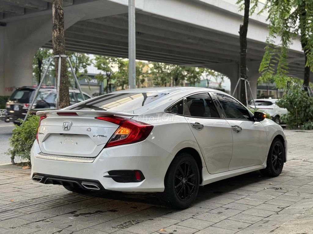 CẦN BÁN HONDA CIVIC 1.5GAT MODEL 2021 SIÊU MỚI. Mua bán Ô tô tại Quận Bắc Từ Liêm Hà Nội được đăng bởi Mr PHÁT THÁI HÀ AUTO hình 5