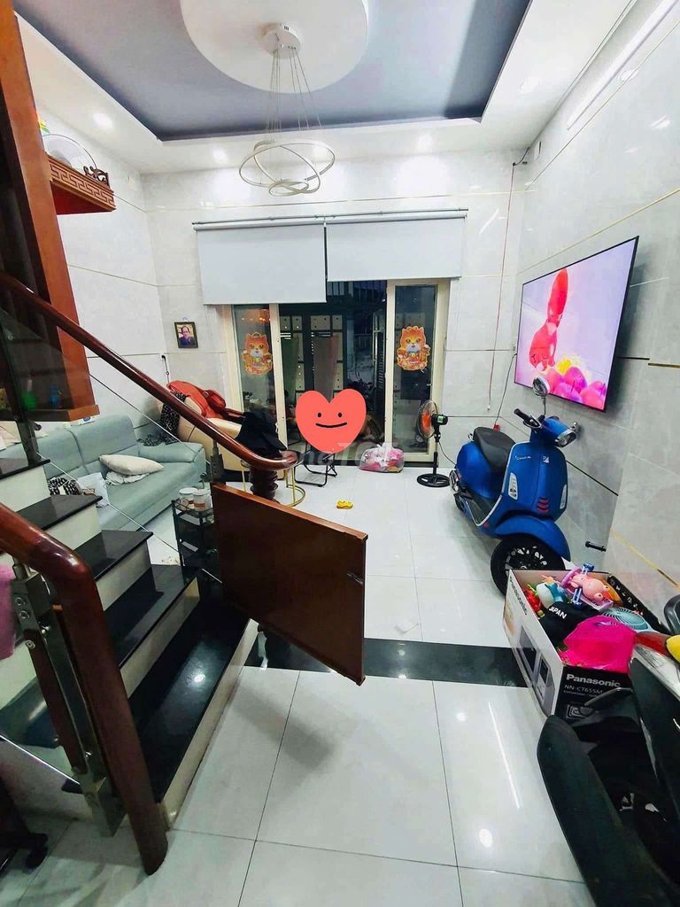 Nhà 3 tầng sát Tân Phú - Đầm Sen - Hẻm xe hơi - 50m2 - 4.9 tỷ