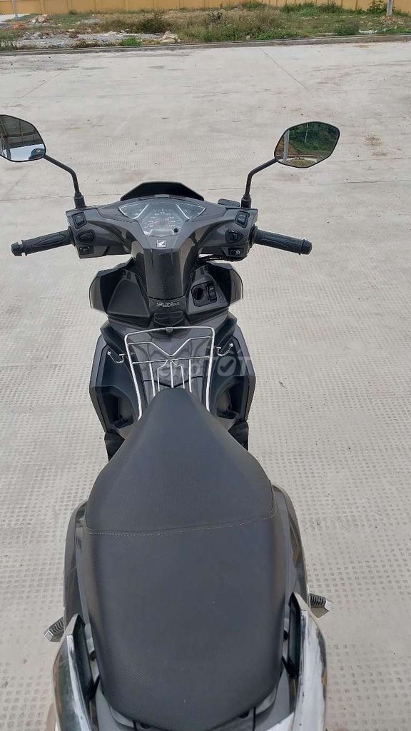 Honda Air Blade Xám 3D 63.980 km