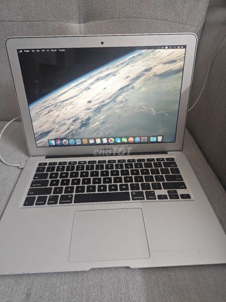 Apple Macbook Air 2013 4GB/32GB. Mua bán Laptop tại Quận Tân Phú Tp Hồ Chí Minh được đăng bởi Đồ cũ không sài thanh lý hình 1