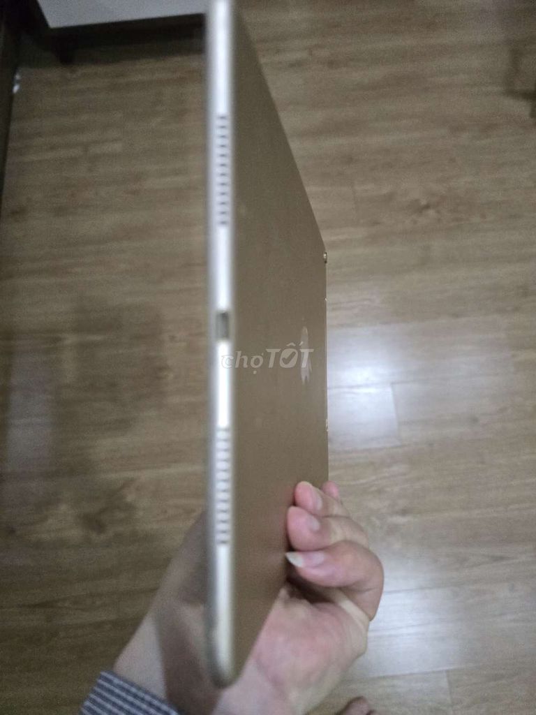 Apple iPad Pro 4GB/32GB Vàng đồng. Mua bán Máy tính bảng tại Quận Ba Đình Hà Nội được đăng bởi Yến hình 1