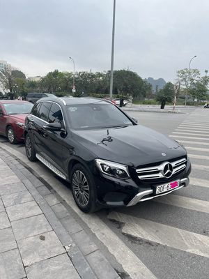 Mercedes GLC 250 đk 2019, màu đen