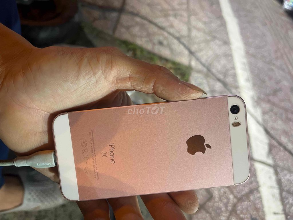 Apple iPhone SE 2016 Vàng hồng. Mua bán Điện thoại tại Thành phố Thủ Đức Tp Hồ Chí Minh được đăng bởi Minh Long hình 1