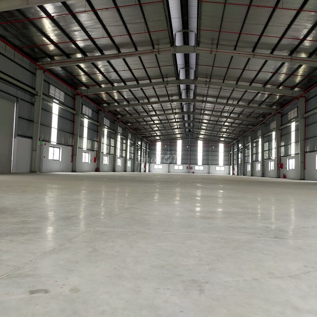 Cho thuê kho nhà xưởng KCN Đức Hòa, Long An đất : 3.000m2 , XD:2.000m2