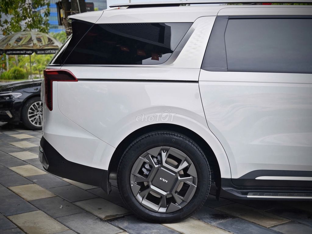 Kia Carnival 2025 Signature 1.6 Turbo HEV 7S. Mua bán Ô tô tại Quận Hải An Hải Phòng được đăng bởi Nguyễn Hà Vi hình 7