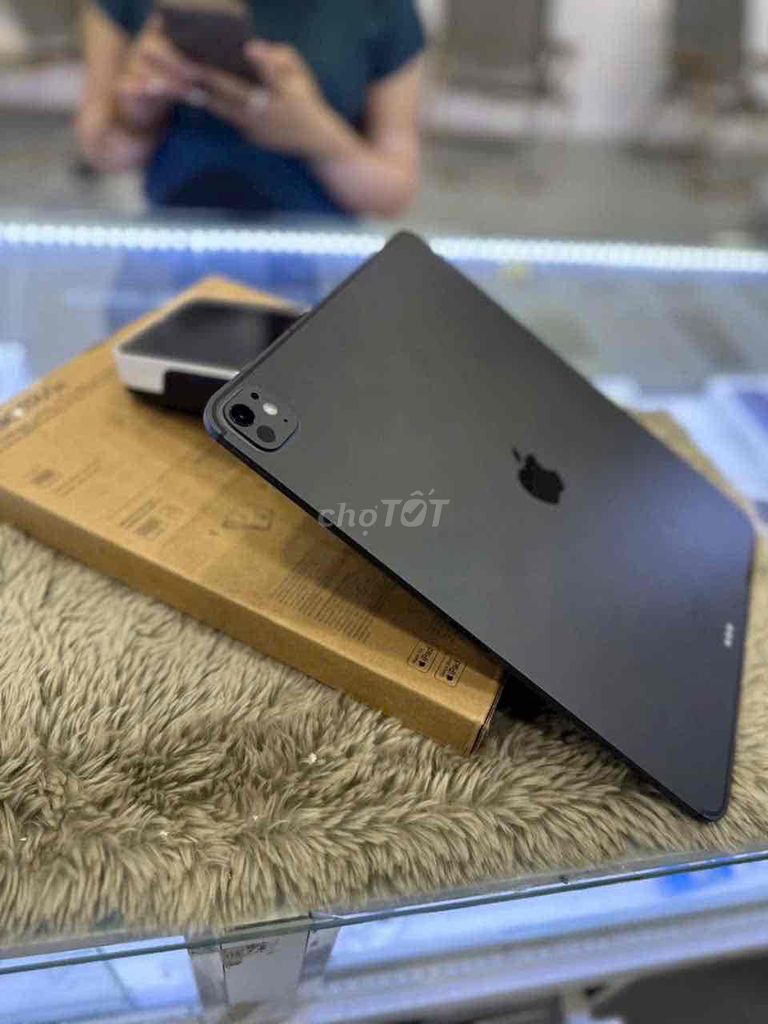 Apple iPad Pro M4 13 inch 512GB wifi + 5G. Mua bán Máy tính bảng tại Quận 12 Tp Hồ Chí Minh được đăng bởi cường smartphone hình 1