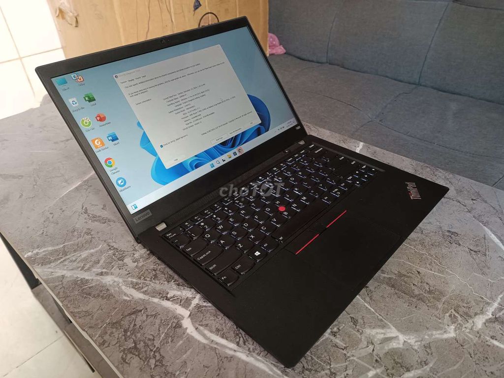 Thinkpad T495.. ( R5 pro 3500U. Ram 16G. Ssd 256 )