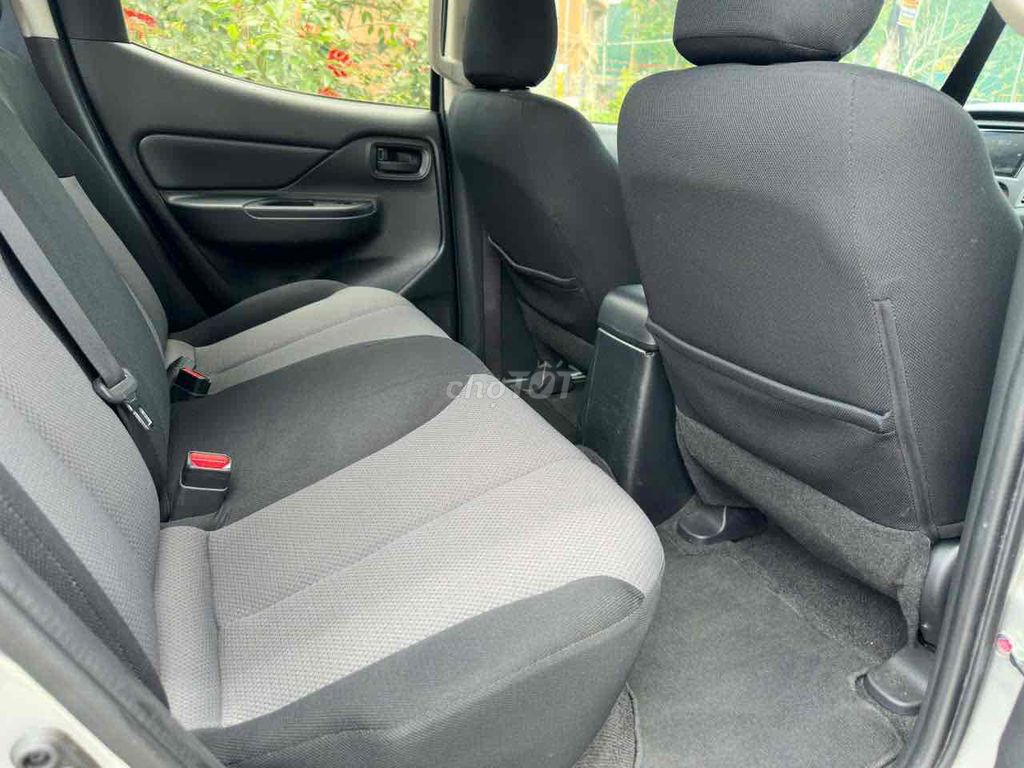 Mitsubishi Triton 2021 Một cầu Bạc. Mua bán Ô tô tại Quận Hà Đông Hà Nội được đăng bởi Hiệp Xoăn Hà Đông hình 10