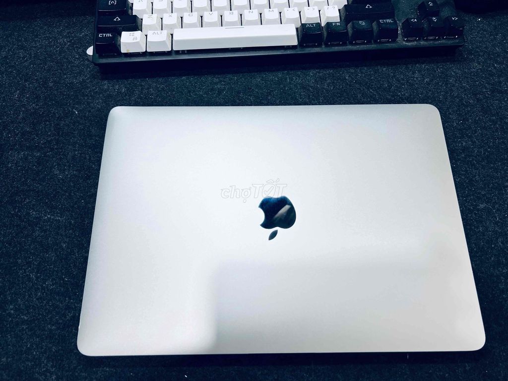 Apple MacBook Pro M1 13 inch 8GB/256GB. Mua bán Laptop tại Quận Hà Đông Hà Nội được đăng bởi Gia Hưng hình 1