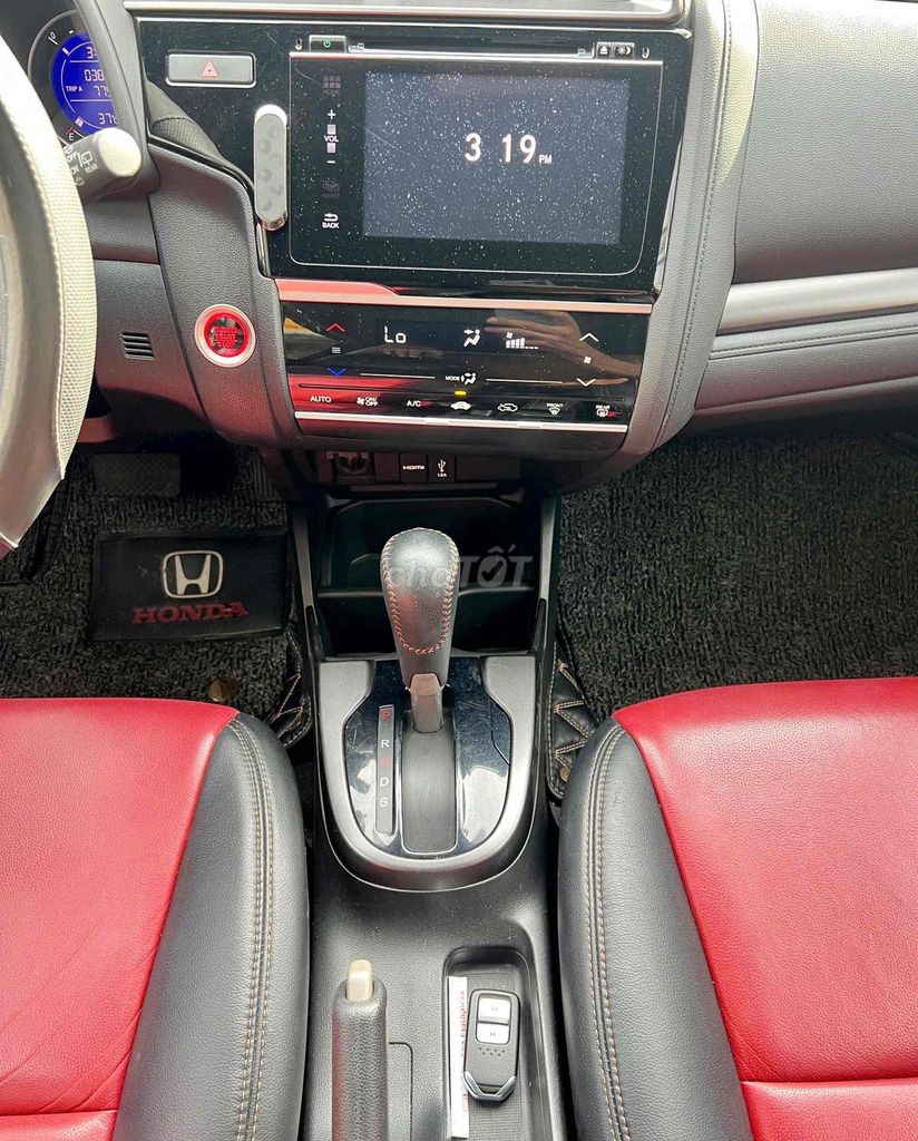 Honda Jazz RS đi ít bao check mọi nơi. Mua bán Ô tô tại Huyện Chơn Thành Bình Phước được đăng bởi Thái Phạm hình 8