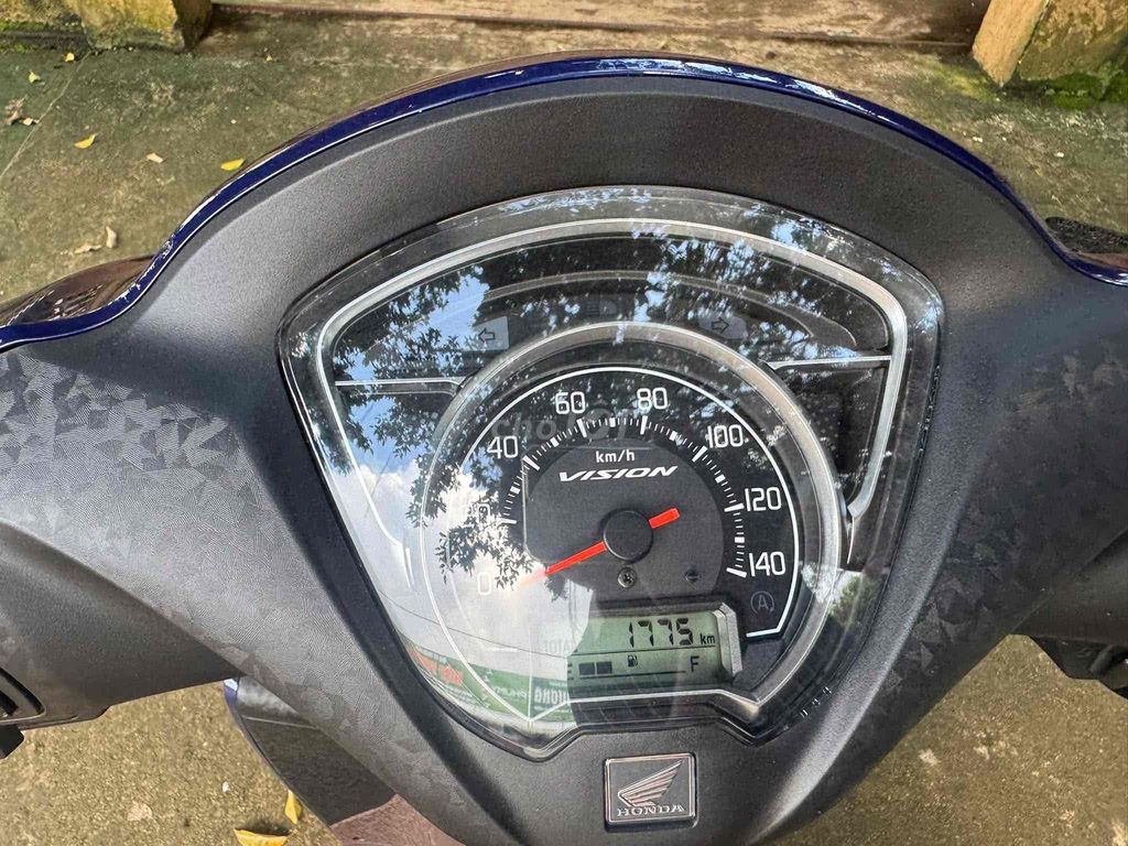 vison 2025 1.700 km mới 99% , giao cccd chủ. Mua bán Xe máy tại Huyện Cẩm Mỹ Đồng Nai được đăng bởi Đặng Quốc Hoàng hình 5