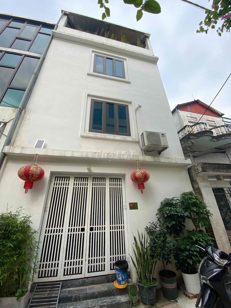 nhà tôi cần chuyển nhượng 82,4m