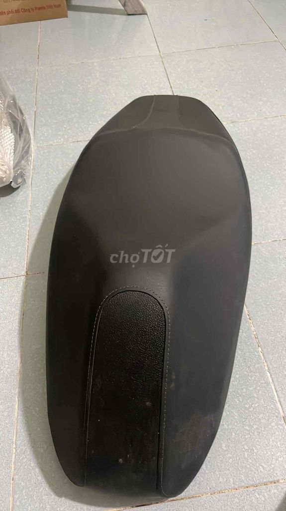 Thùng Yên Yên xe SH Ý. Mua bán Phụ tùng xe tại Thành phố Nha Trang Khánh Hòa được đăng bởi Trung Thành hình 1