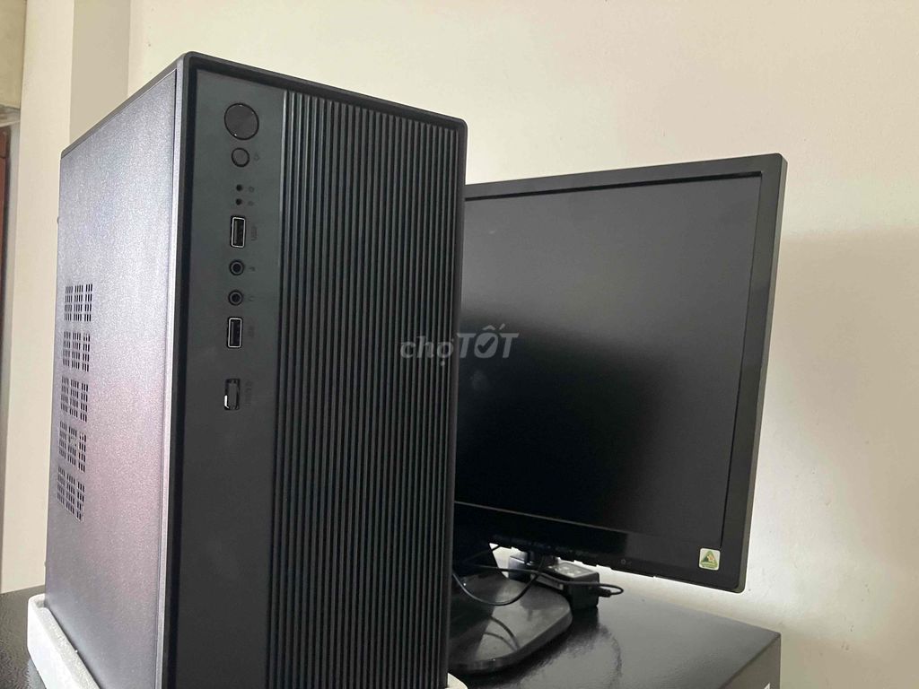 Máy tính để bàn i5-2500 8GB/128GB 22 inch. Mua bán Máy tính để bàn tại Quận Long Biên Hà Nội được đăng bởi Viet Hung hình 1