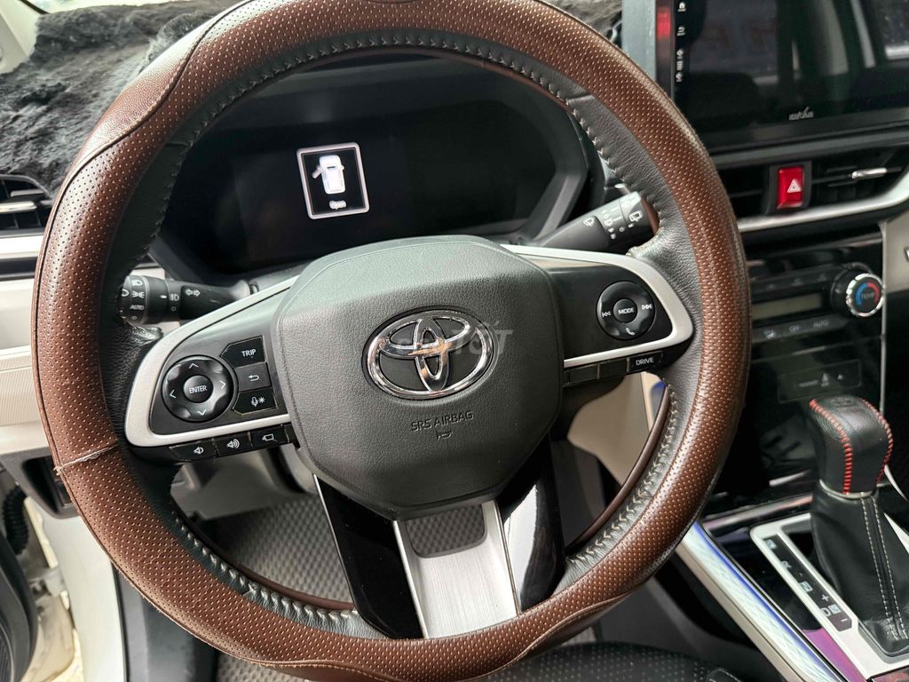 Toyota Veloz Cross 2022 Top Trắng Nhập khẩu