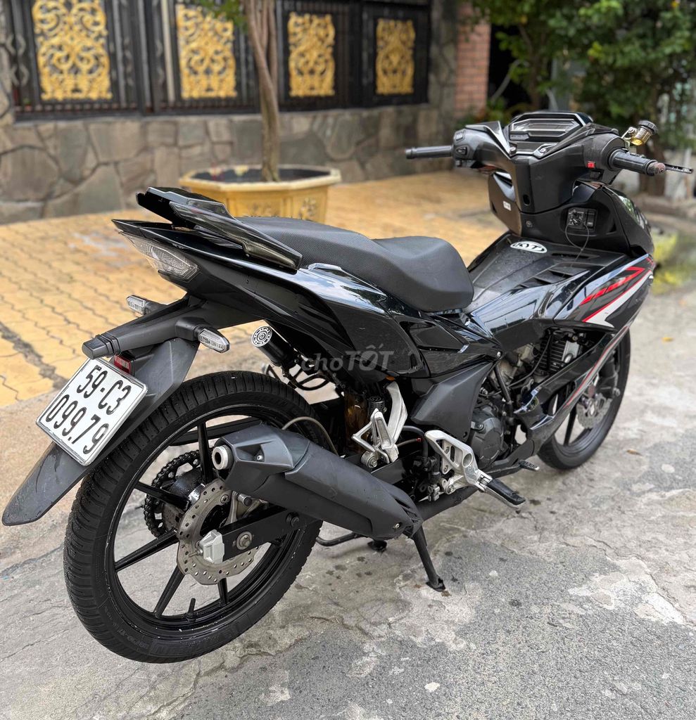 Очистка главного хоста машины Honda Winner X 65 зз