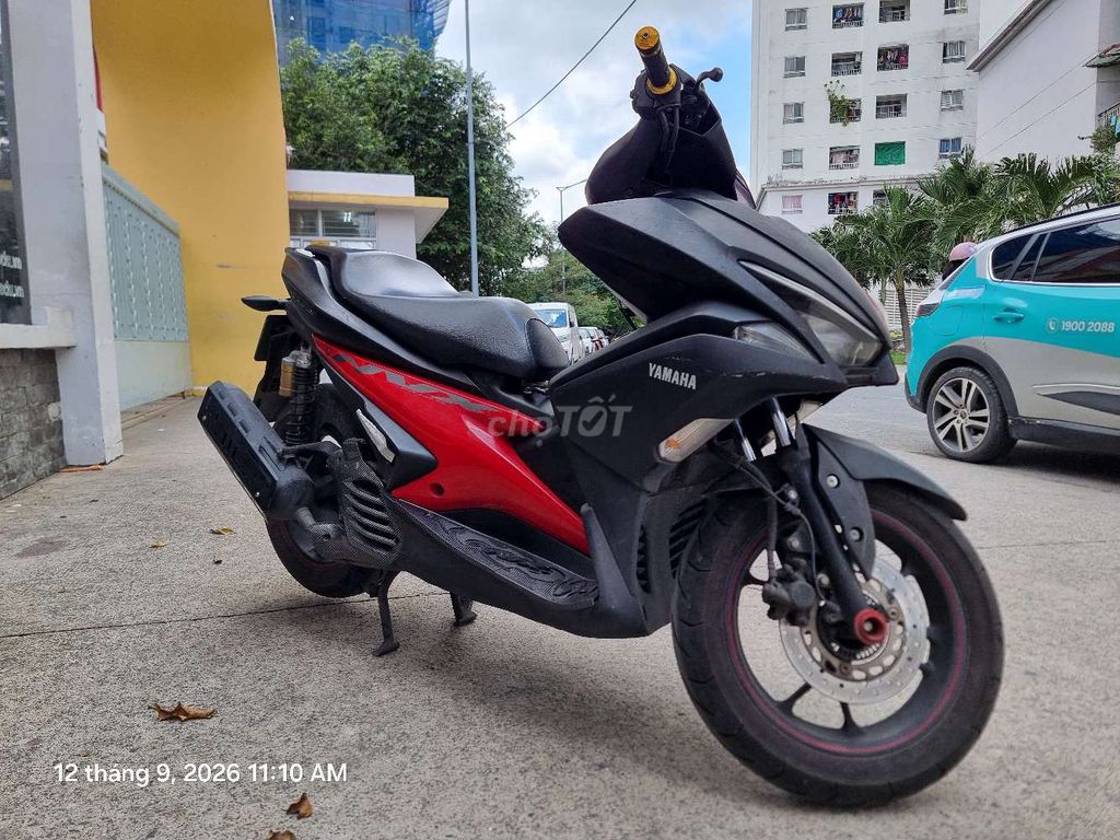 Основной владелец Yamaha NVX Sport, черный, красный