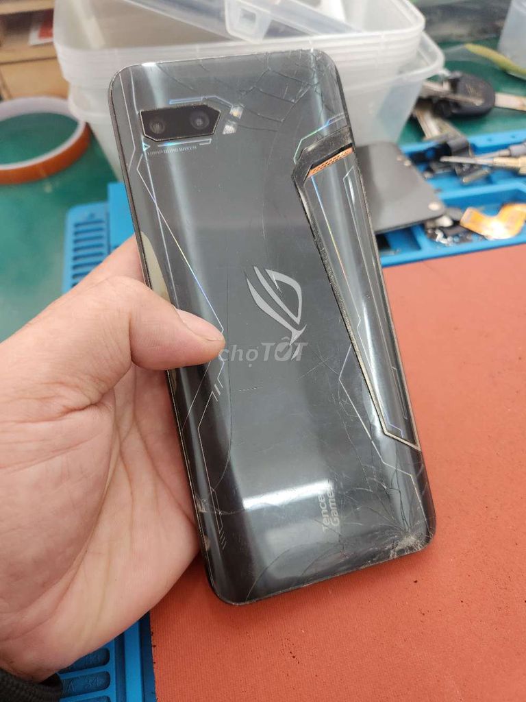 ROG Phone 2 Đen Xác sống. Mua bán Điện thoại tại Thị xã Tân Uyên Bình Dương được đăng bởi Được hình 1