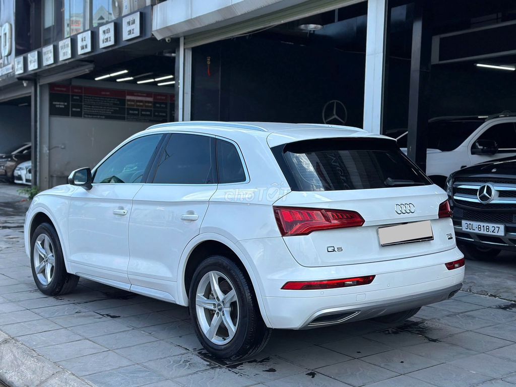 Audi Q5 2.0 TFSI Quattro 2017 model 2018. Mua bán Ô tô tại Quận Long Biên Hà Nội được đăng bởi Nguyễn Tuấn Hoàng hình 2