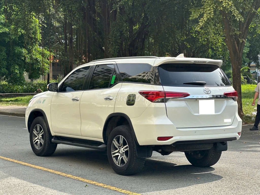 Toyota Fortuner 2019 2.7V 4x2 AT - 39000 km. Mua bán Ô tô tại Quận 7 Tp Hồ Chí Minh được đăng bởi Hai Yen Duong hình 3