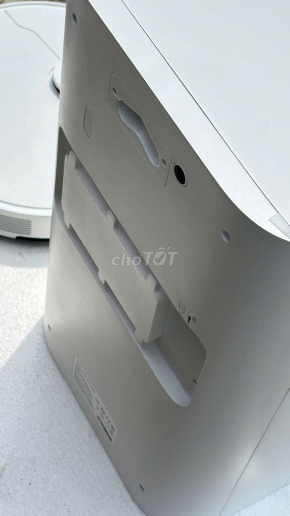 Robot hút bụi DREAME Base Station Trắng. Mua bán Thiết bị vệ sinh, nhà tắm tại Thành phố Phú Quốc Kiên Giang được đăng bởi htduykhanh hình 1