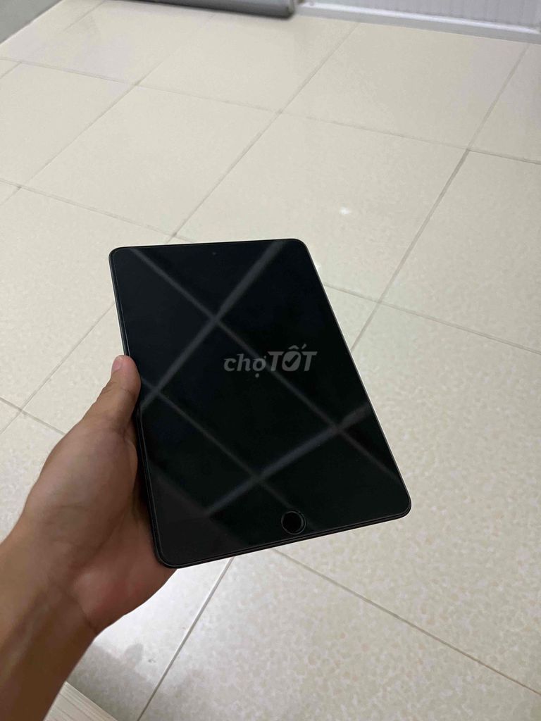 Apple iPad mini 5 64GB Xám. Mua bán Máy tính bảng tại Huyện Tháp Mười Đồng Tháp được đăng bởi Toàn Lê hình 1