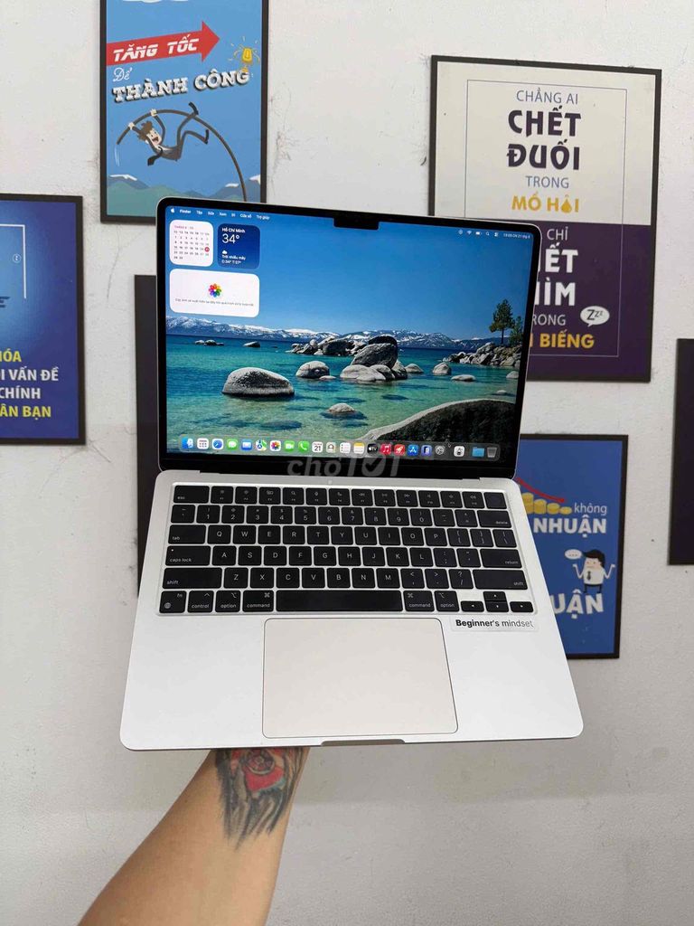 Apple Macbook Air M2 16GB/512GB Bạc. Mua bán Laptop tại Quận Đống Đa Hà Nội được đăng bởi KT Hà Nội Mobile hình 1