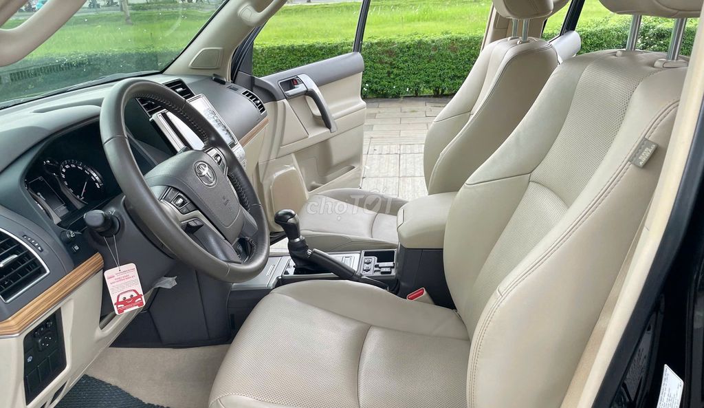 Toyota Land Cruiser Prado 2019  - 31000 km. Mua bán Ô tô tại Quận 1 Tp Hồ Chí Minh được đăng bởi ĐỨC XE LƯỚT hình 16