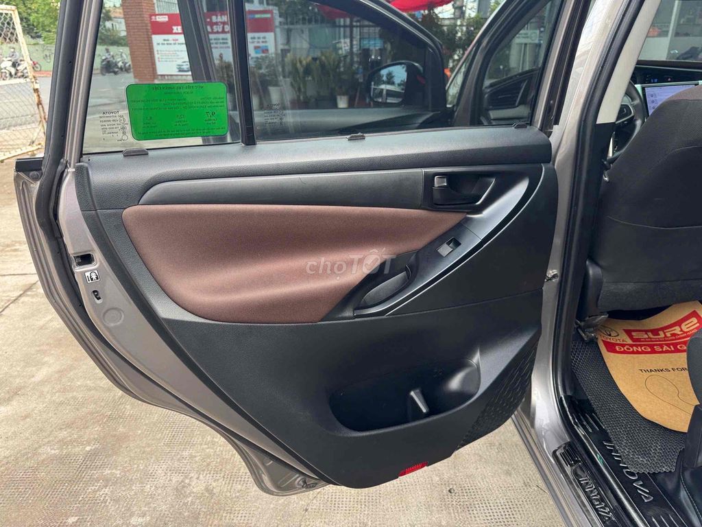 Toyota Innova E 2023 số sàn xe gia đình nhiều đồ. Mua bán Ô tô tại Thành phố Thủ Đức Tp Hồ Chí Minh được đăng bởi Vinh  Xe Toyota Cũ Mới Chính Hãng HCM  hình 5