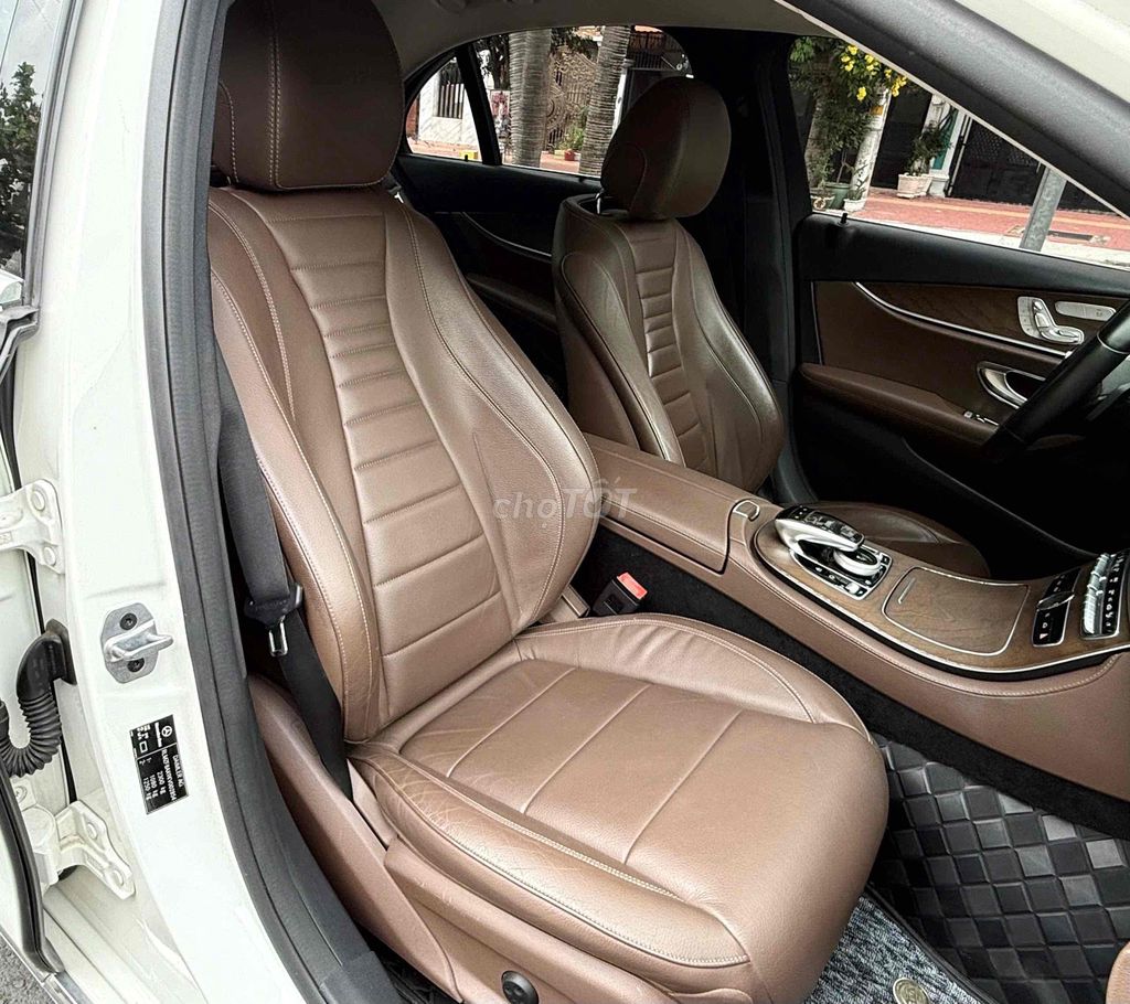 Mercedes Benz E 200 Pre-FL model 2020. Mua bán Ô tô tại Quận 8 Tp Hồ Chí Minh được đăng bởi Khoa nguyễn hình 8