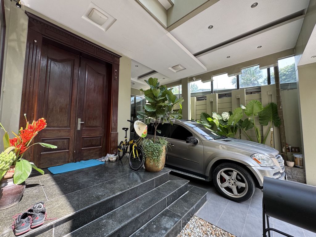 Gia đình có Merc GL550 đklđ 2009 sx 207 rất đẹp. Mua bán Ô tô tại Quận Tây Hồ Hà Nội được đăng bởi Nam Tước hình 5