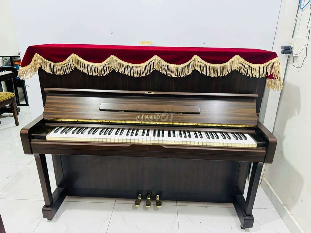 Piano cơ Yamaha U1H like new