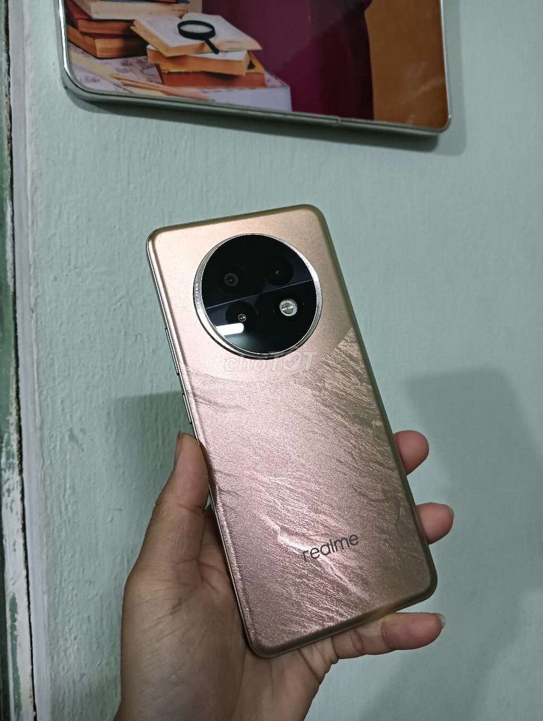 Realme 13+ 5G 12GB/256GB Đồng 99%. Mua bán Điện thoại tại Quận Hải Châu Đà Nẵng được đăng bởi hoài An  hình 1