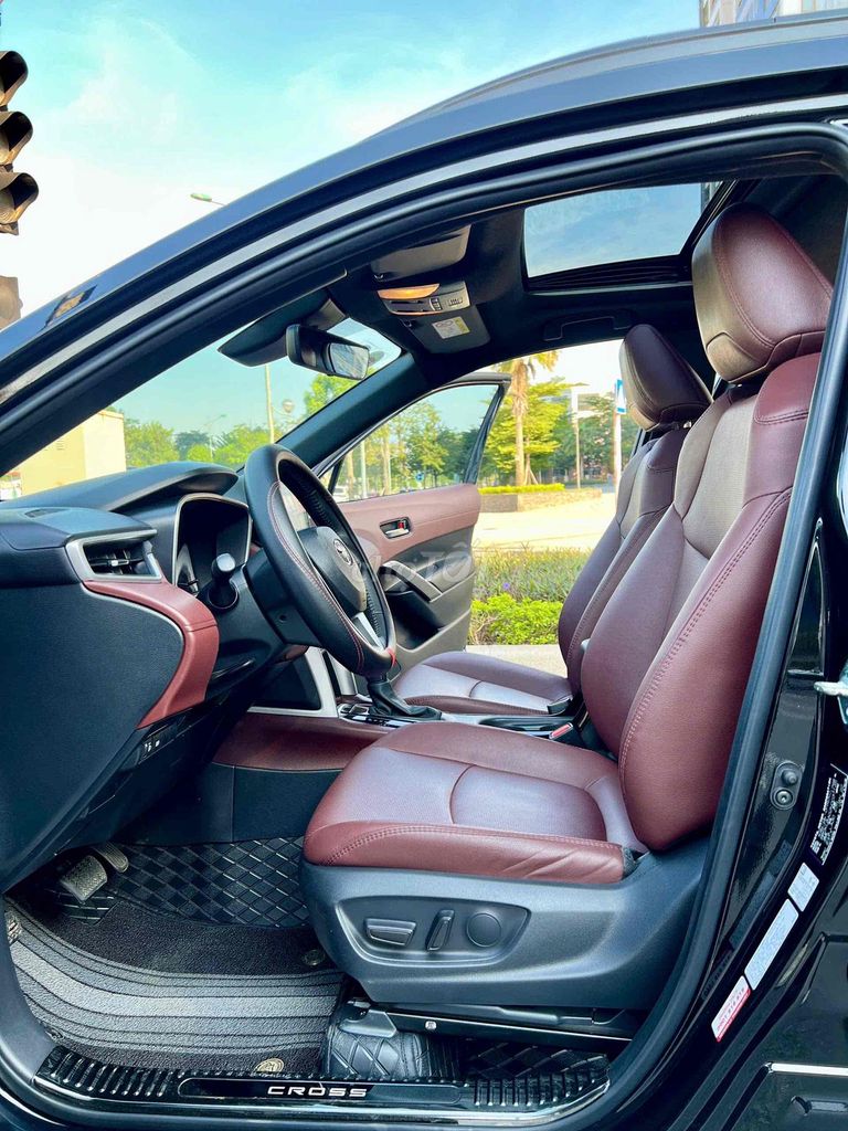 Toyota Cross 2022 1.8V 45000 km Đen. Mua bán Ô tô tại Quận Cầu Giấy Hà Nội được đăng bởi Vũ Duy Khánh hình 10