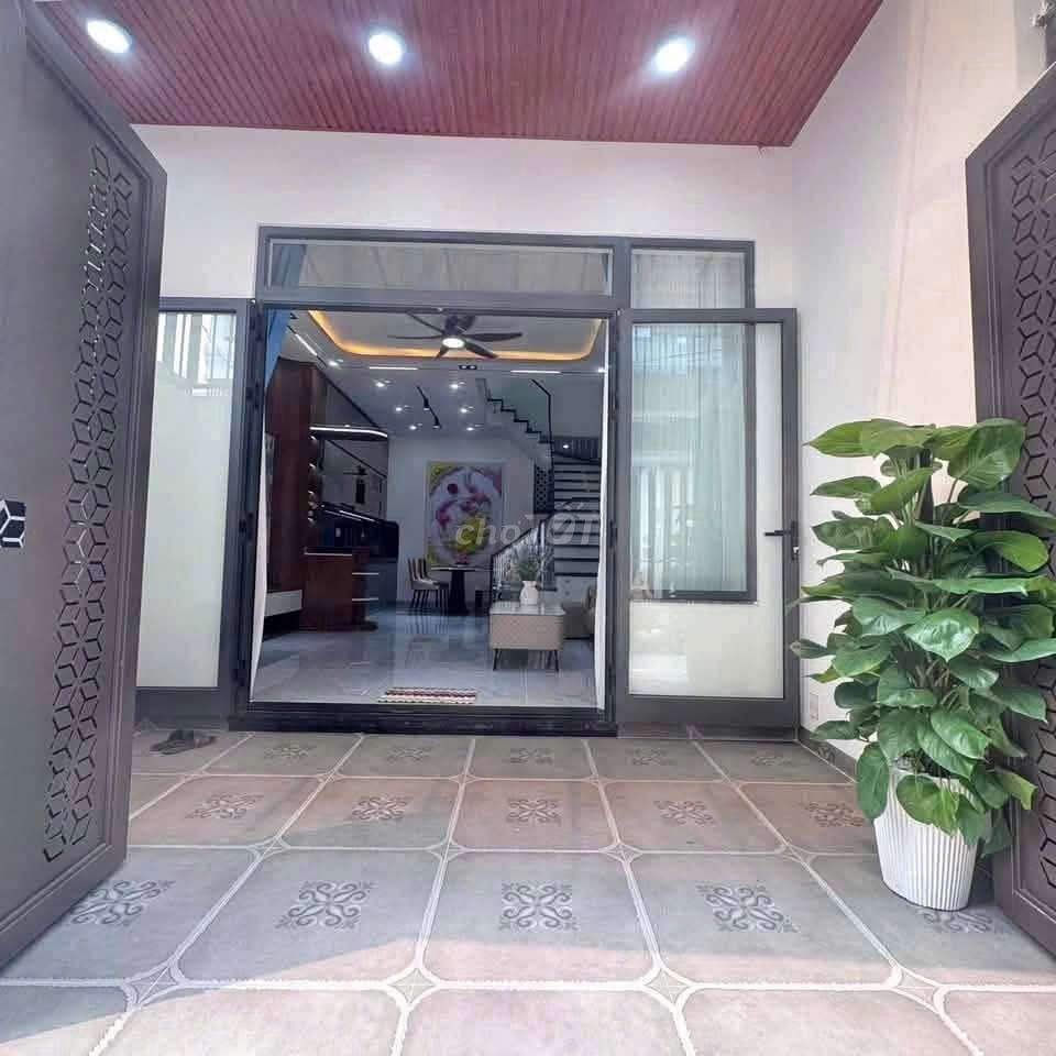 Well-furnished 3-storey house off Trần Đình Tri — photo 10
